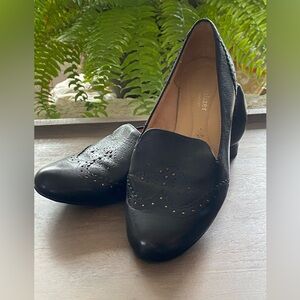 Naturalizer Women's Black Flats